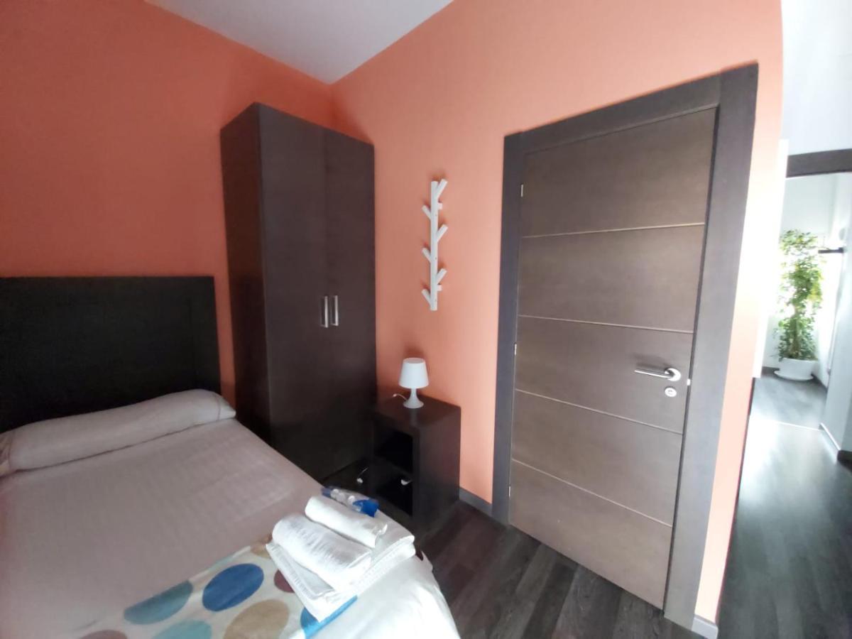 הוסטל סביליה Residencia Viriato מראה חיצוני תמונה