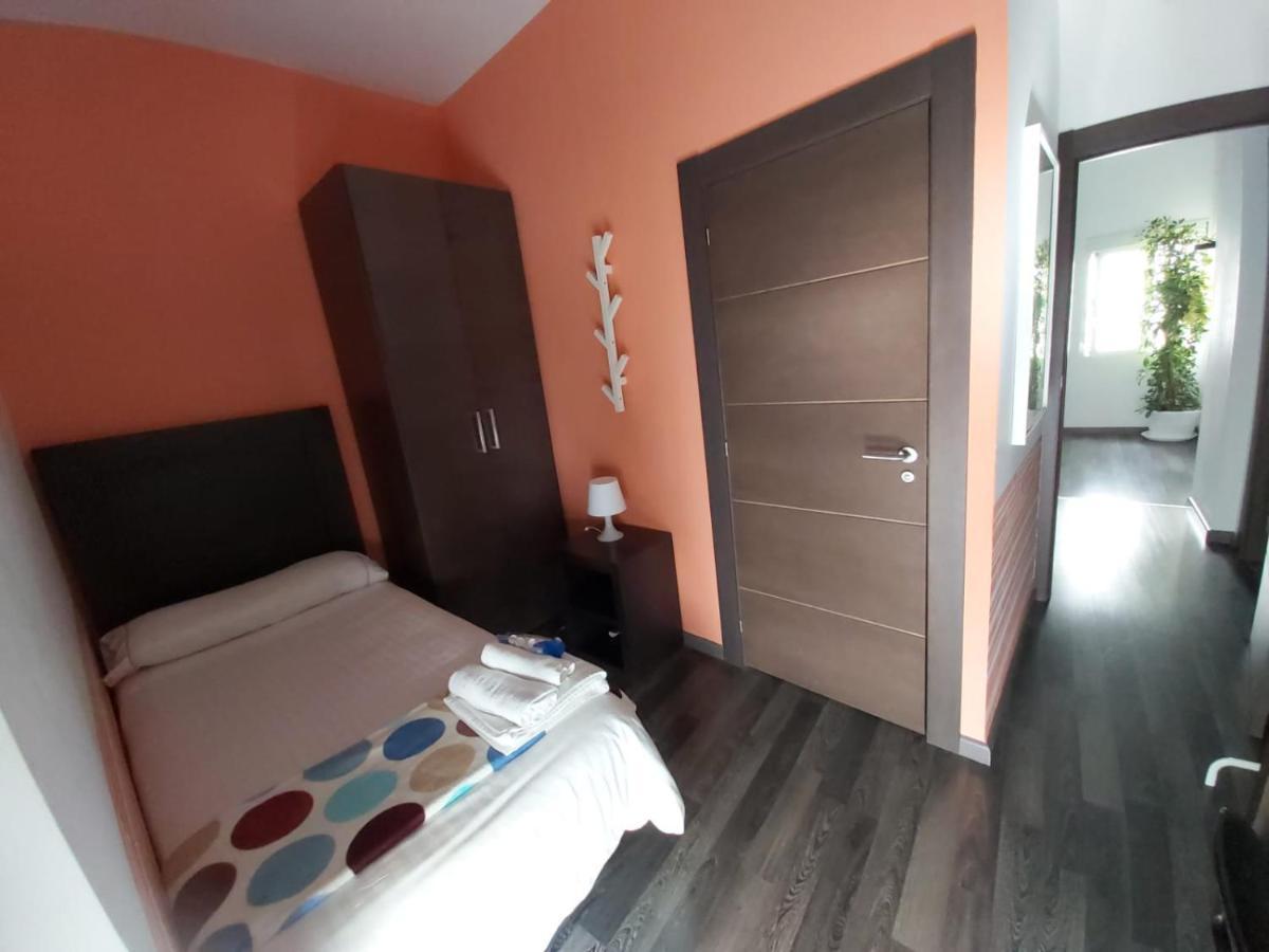הוסטל סביליה Residencia Viriato מראה חיצוני תמונה